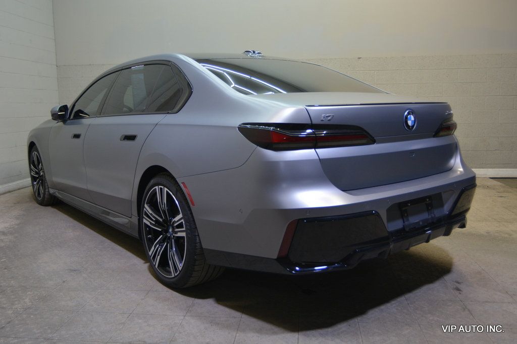 2023 BMW i7 xDrive60 - 23076093 - 2