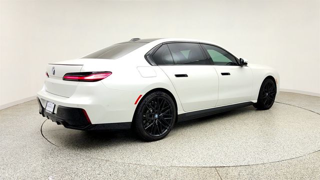 2023 BMW i7 xDrive60 - 23041948 - 4