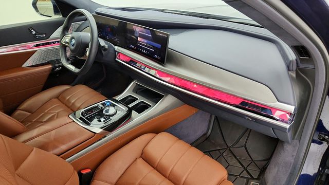 2023 BMW i7 xDrive60 w/ Individual Composition + Bowers & Wilkins Diamond SS - 22949144 - 22