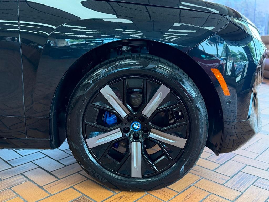 2023 BMW iX  - 23052261 - 10