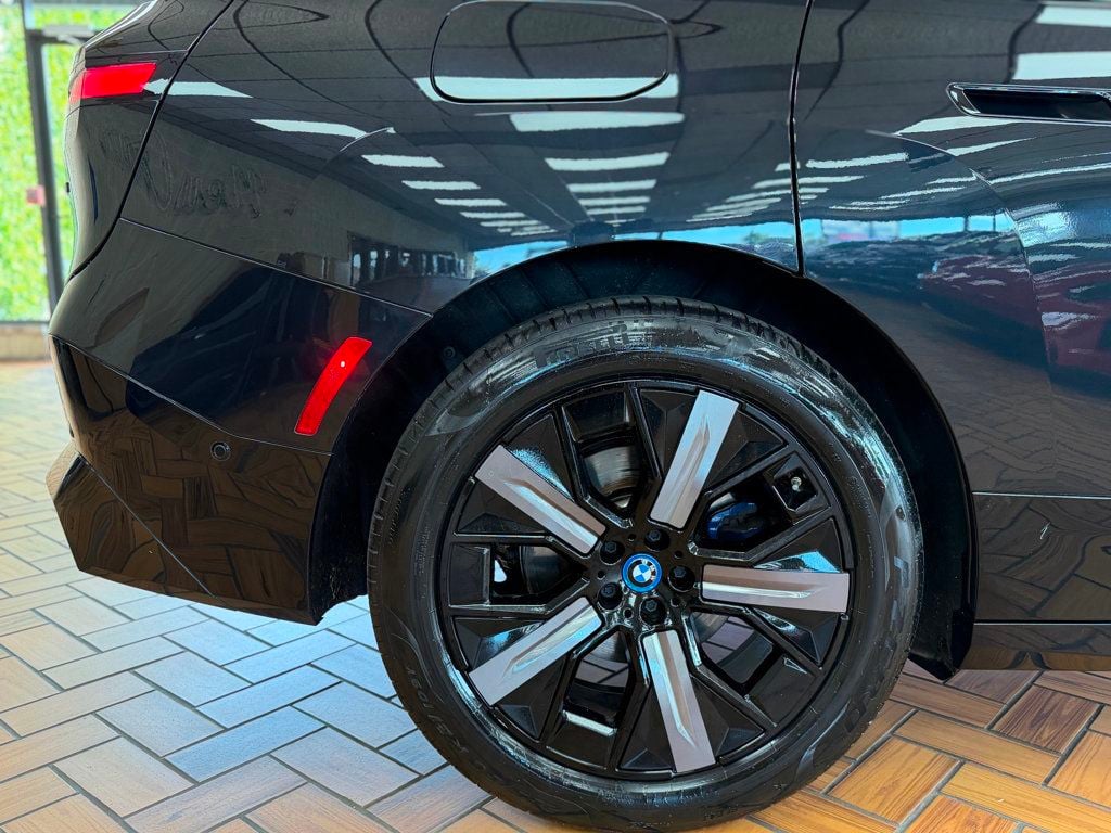 2023 BMW iX  - 23052261 - 11