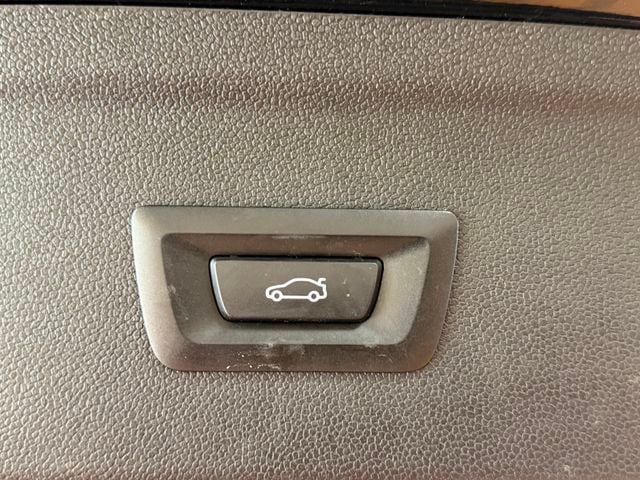 2023 BMW iX  - 23052261 - 27