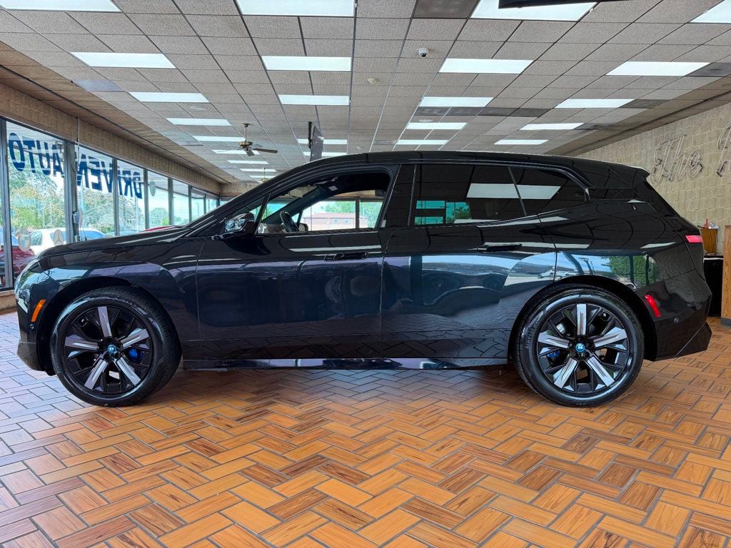 2023 BMW iX  - 23052261 - 4