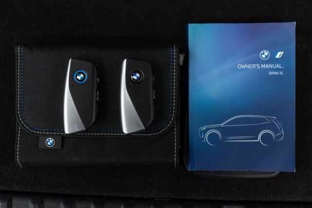 2023 BMW iX  - 23064643 - 45