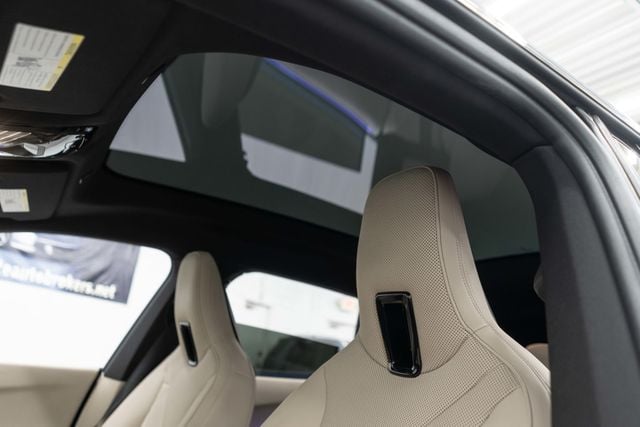 2023 BMW iX  - 23064643 - 7
