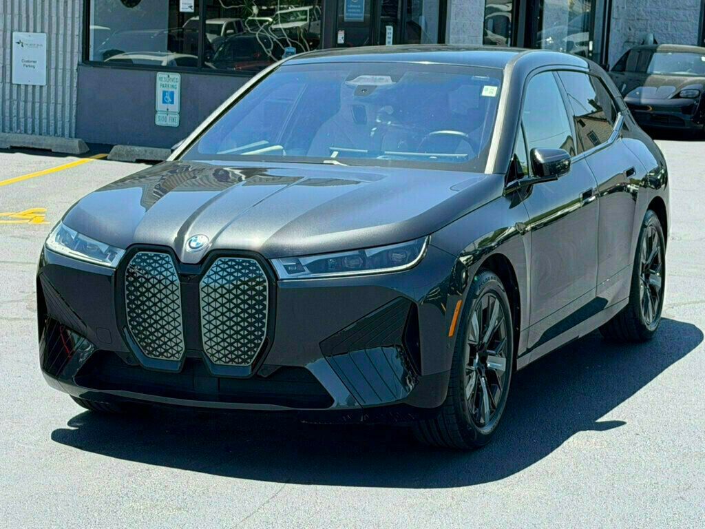 2023 BMW iX  - 23033891 - 10