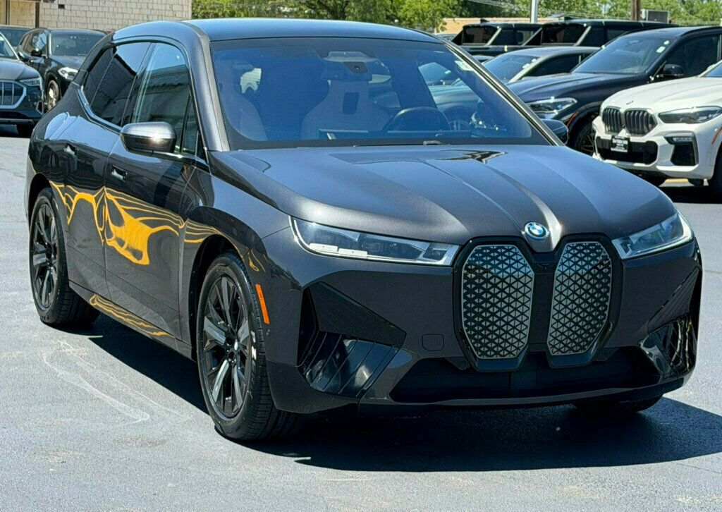 2023 BMW iX  - 23033891 - 12