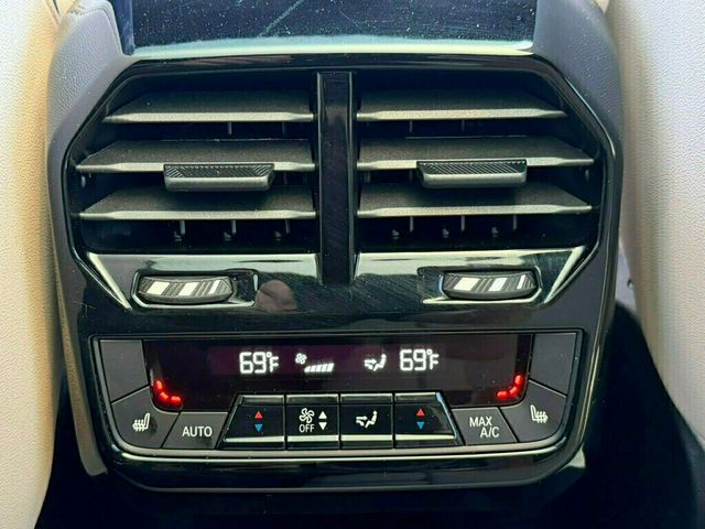 2023 BMW iX  - 23033891 - 19