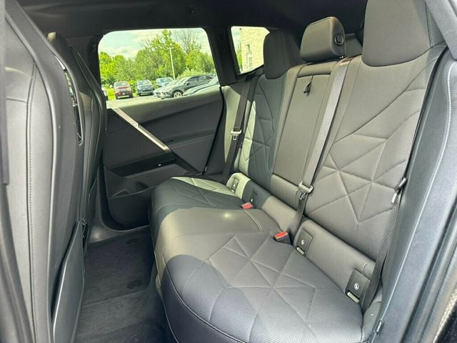 2023 BMW iX  - 23056132 - 25
