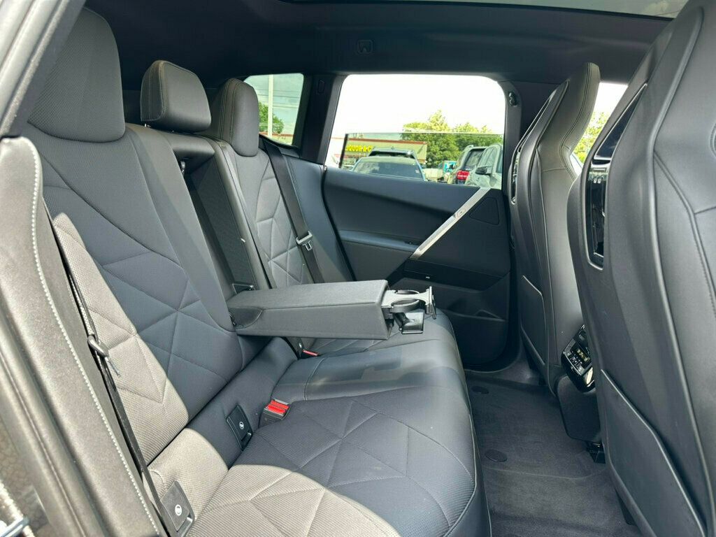 2023 BMW iX  - 23056132 - 26