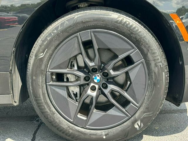 2023 BMW iX  - 23056132 - 30