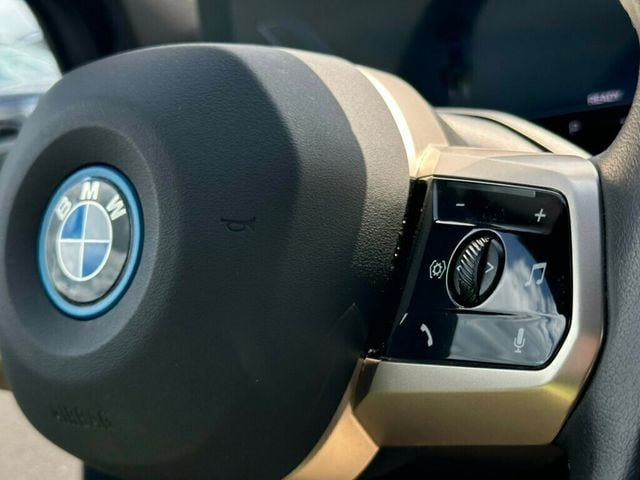 2023 BMW iX  - 23056132 - 34