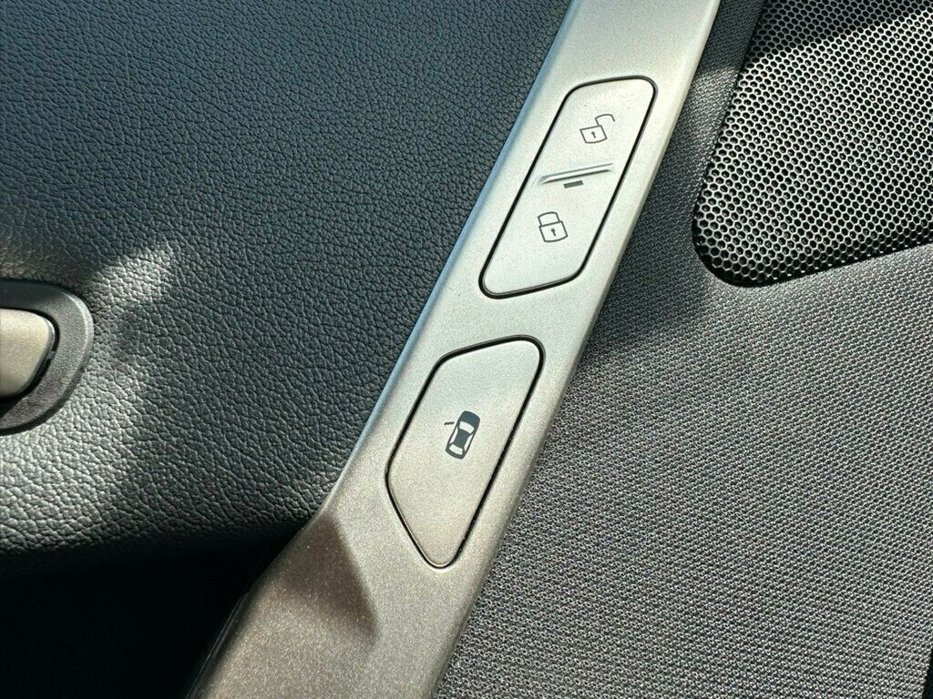 2023 BMW iX  - 23056132 - 36