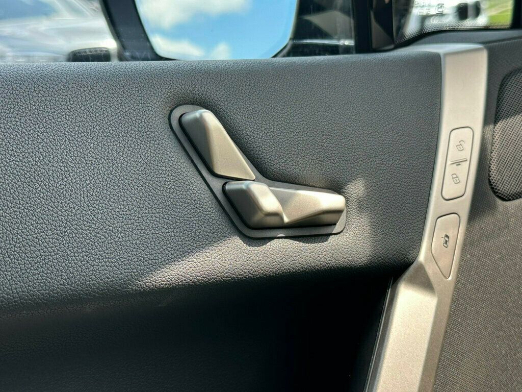 2023 BMW iX  - 23056132 - 37