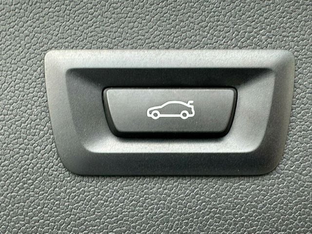 2023 BMW iX  - 23056132 - 38