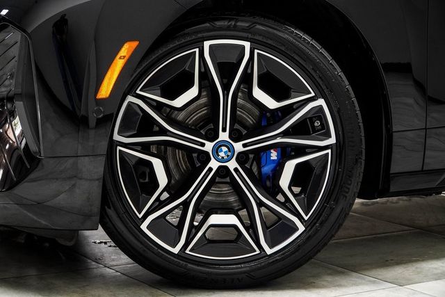 2023 BMW iX M60 - 22897251 - 5