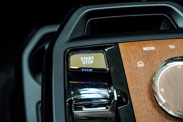 2023 BMW iX M60 - 22948737 - 21