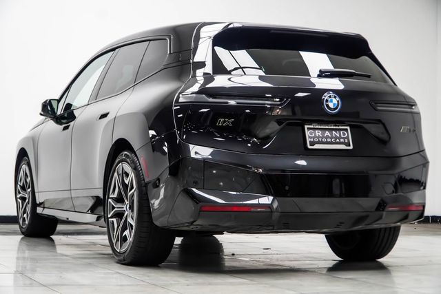 2023 BMW iX M60 - 23070882 - 12