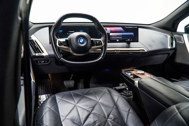2023 BMW iX M60 - 23070882 - 19