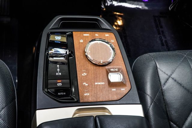 2023 BMW iX M60 - 23070882 - 24