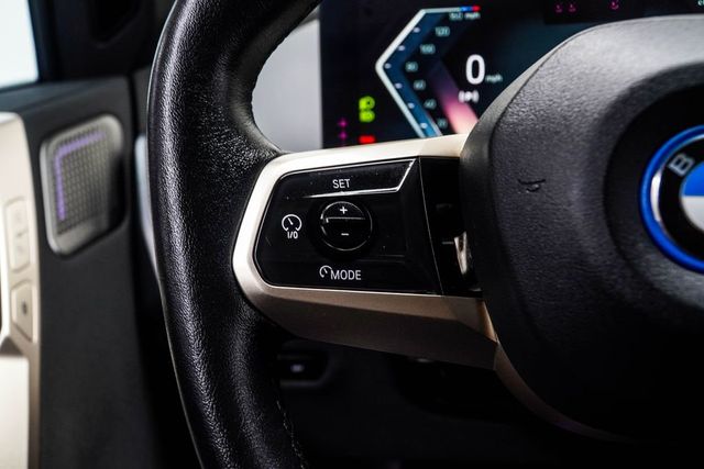 2023 BMW iX M60 - 23070882 - 36