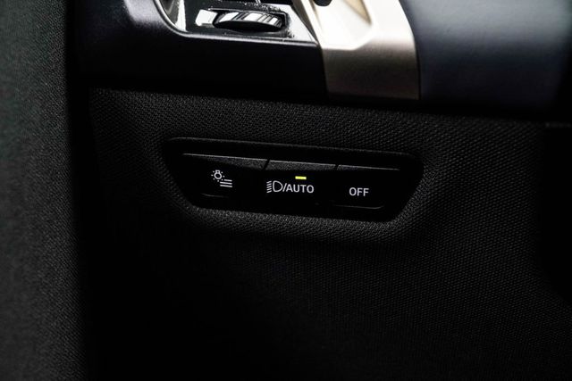 2023 BMW iX M60 - 23070882 - 37