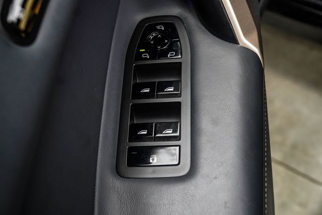 2023 BMW iX M60 - 23070882 - 43