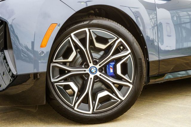 2023 BMW iX M60 - 23053428 - 2