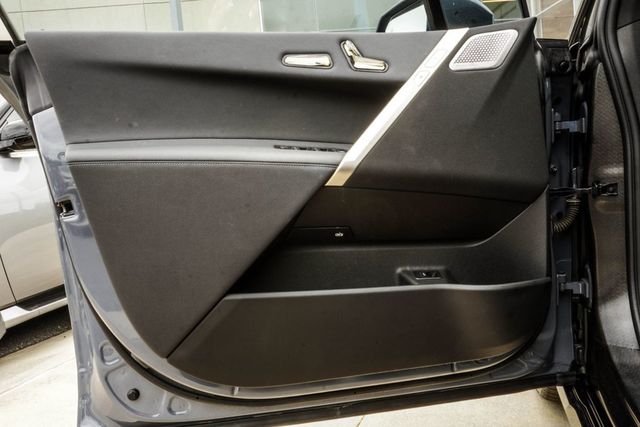 2023 BMW iX M60 - 23053428 - 29