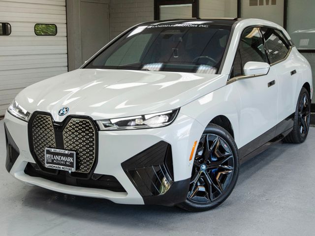 2023 BMW iX M60 AWD - 22917654 - 10