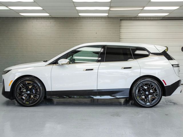 2023 BMW iX M60 AWD - 22917654 - 3