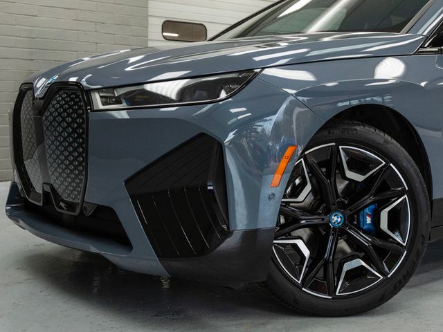 2023 BMW iX M60 AWD - 22960634 - 13