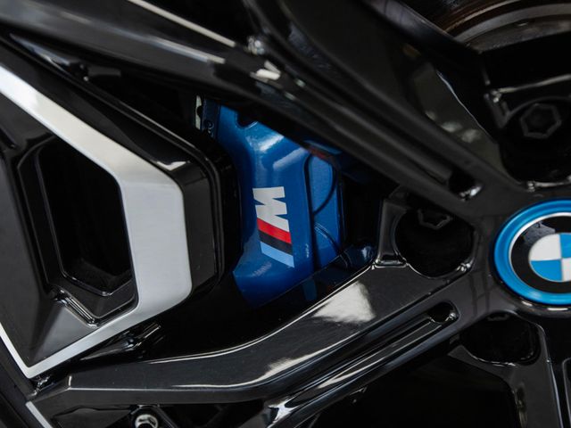 2023 BMW iX M60 AWD  - 22974750 - 10