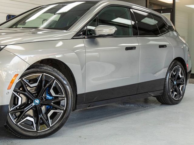 2023 BMW iX M60 AWD  - 22974750 - 12