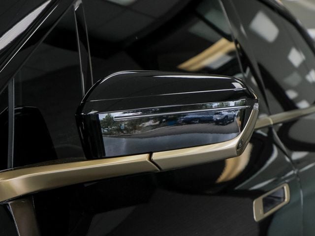 2023 BMW iX M60 AWD - 23041360 - 13