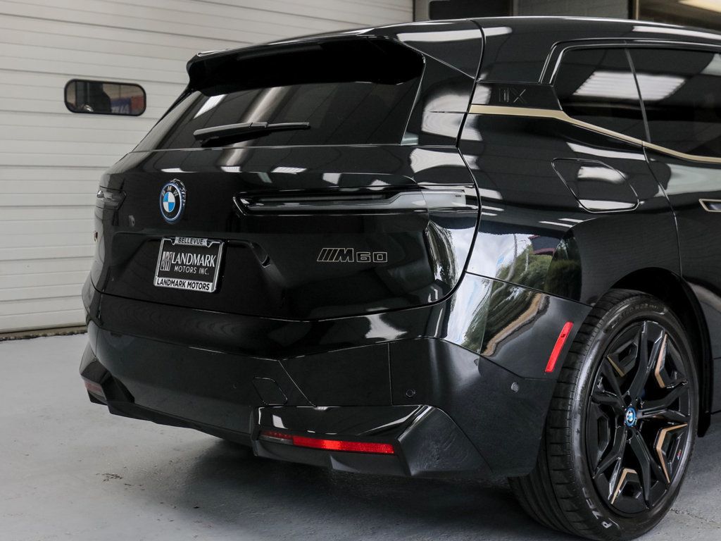 BMW iX photo 32