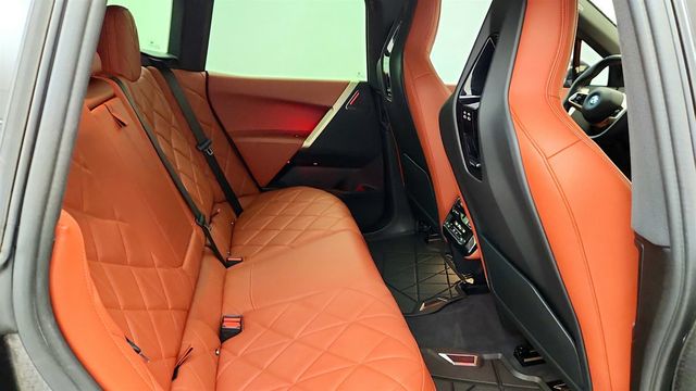 2023 BMW iX M60 AWD w/ Executive Package - 23081736 - 20