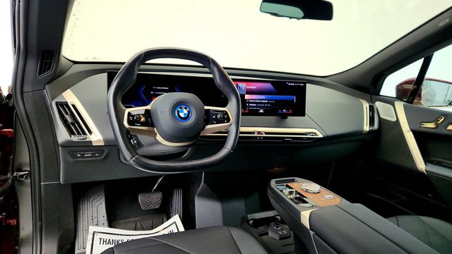 2023 BMW iX M60 SAV with Executive Package and 22'' Wheels - 22963423 - 11