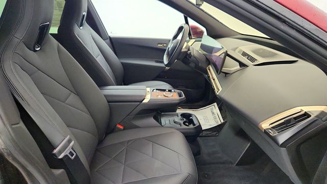 2023 BMW iX M60 SAV with Executive Package and 22'' Wheels - 22963423 - 22