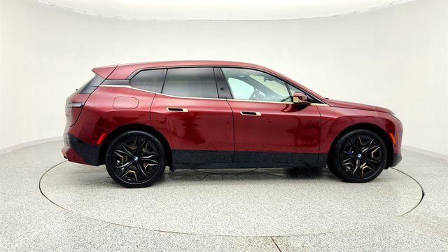 2023 BMW iX M60 SAV with Executive Package and 22'' Wheels - 22963423 - 3