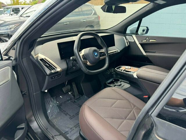 2023 BMW iX MSRP$112895/M60/ExecPkg/SoftCloseDoors/LaneKeepAssist/NAV - 22584014 - 7