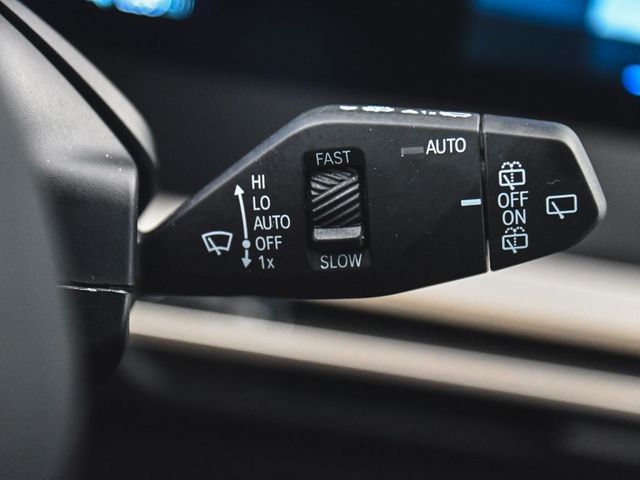 2023 BMW iX xDrive50 - 22985978 - 26