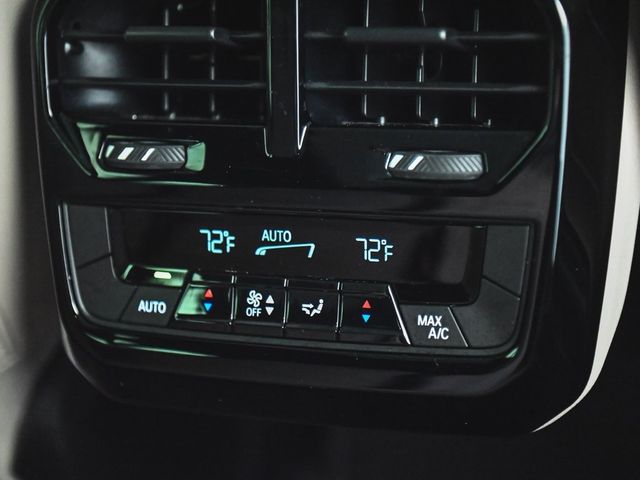 2023 BMW iX xDrive50 - 22985978 - 32