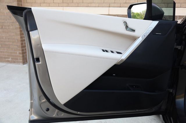 2023 BMW iX xDrive50 - 23018924 - 10