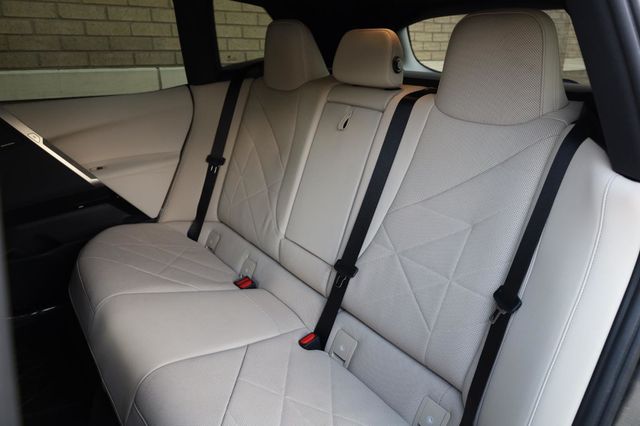 2023 BMW iX xDrive50 - 23018924 - 18