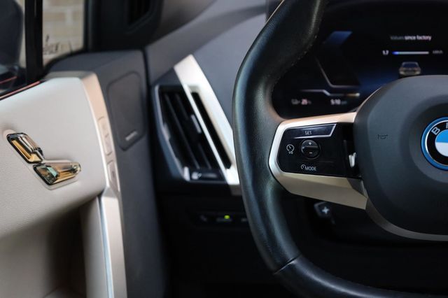 2023 BMW iX xDrive50 - 23018924 - 31