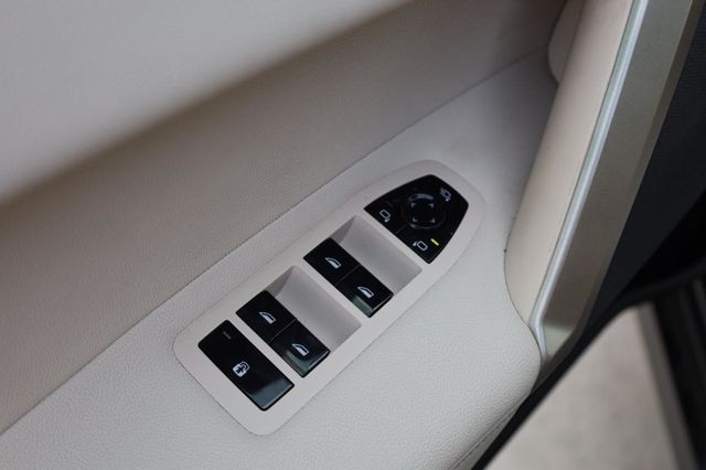 2023 BMW iX xDrive50 - 23018924 - 36