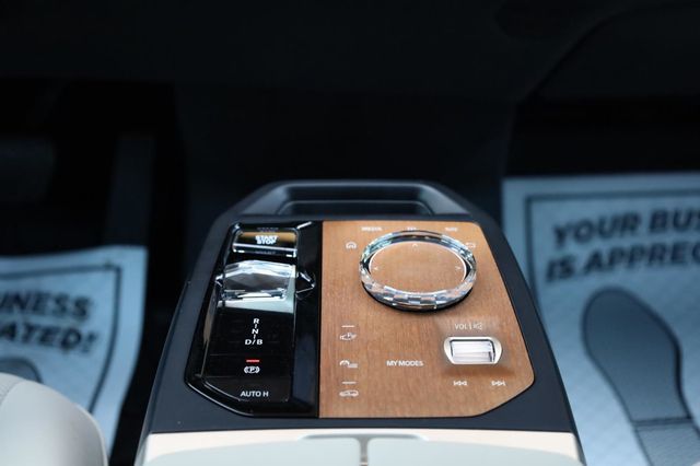 2023 BMW iX xDrive50 - 23018924 - 44