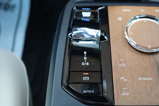 2023 BMW iX xDrive50 - 23018924 - 45