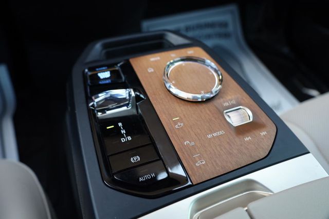 2023 BMW iX xDrive50 - 23018924 - 49